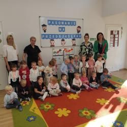Pasowanie na Przedszkolaka - Krasnoludki i Orzeszki 
