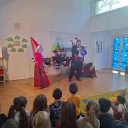 Magia Świąt- Czarodziej w przedszkolu