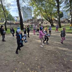 93fdc490 C0cb 4b11 81d4 7ff795de692d