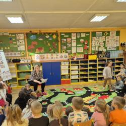 Dzień Pluszowego Misia - Zajęcia koleżeńskie Jeżyków i Wiewiórek 