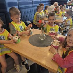 Grupa Jeżyki - wyjście na lody 