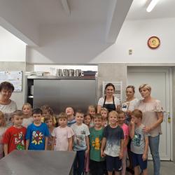 Jagódki odwiedzają kuchnię