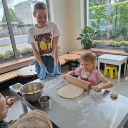 6bba8a79 1b53 427a Bcfb 2afb84e9fcfd