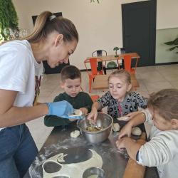 8f26c681 C135 4c37 A76a 0dabfa8e5729