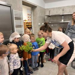 8d4544e2 4372 48b2 9ec0 4b475130083b