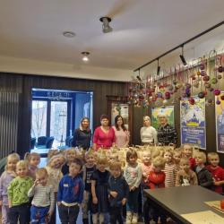 Orzeszki na warsztatach pieczenia pierniczków 